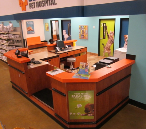 Banfield Pet Hospital - Bakersfield, CA