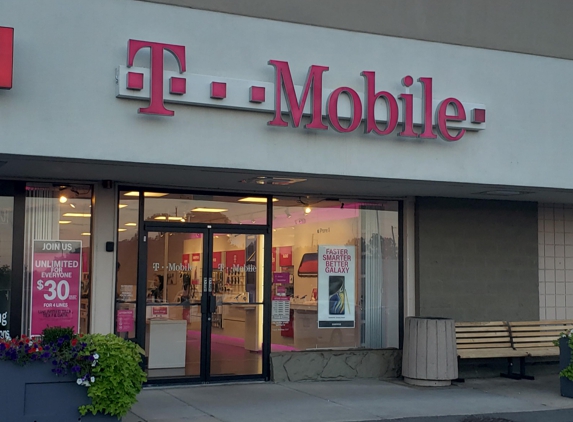 T-Mobile - Lakewood, CO