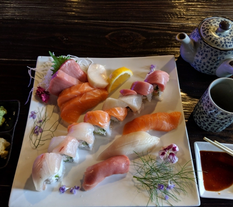 Zushi Sushi - Issaquah, WA