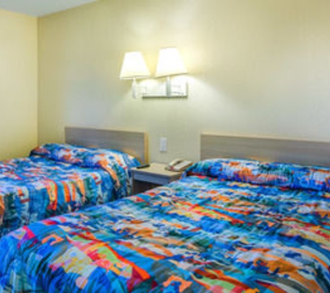 Motel 6 - Roanoke Rapids, NC