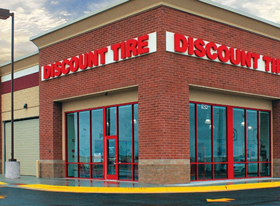 Discount Tire - Derby, KS