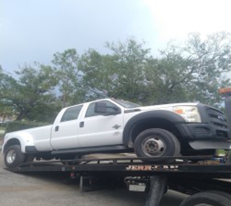 Brindleys Towing - Fort Myers, FL