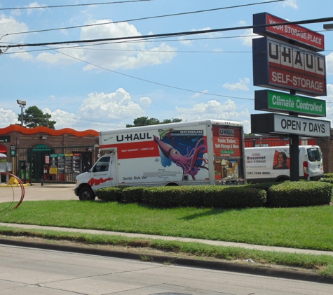 U-Haul Moving & Storage at Bissonnet - Houston, TX