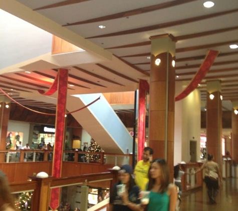 Pearlridge Center - Aiea, HI