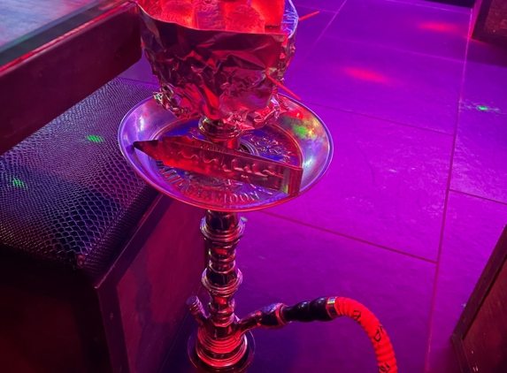 Pyramids Hookah & Bar - Bayside, NY