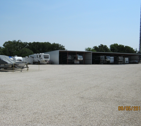 A & A Auto & R V Sales & Storage - Georgetown, TX