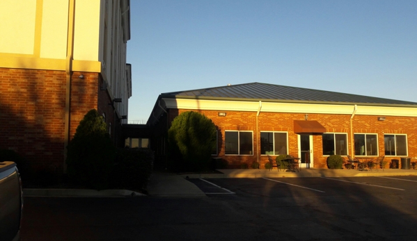 Holiday Inn Express & Suites Millington-Memphis Area - Millington, TN