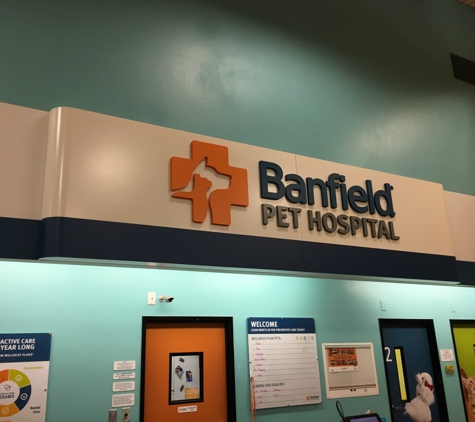 Banfield Pet Hospital - Greensboro, NC