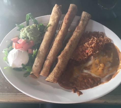 Campuzano Mexican Food - Dallas, TX