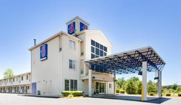 Motel 6 - Statesville, NC