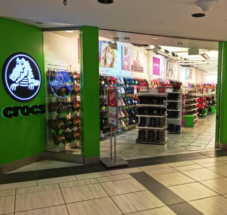 Crocs store outlet park meadows