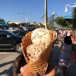 Kilwins Ice Cream - Chocolate - Fudge - Rehoboth Beach, DE