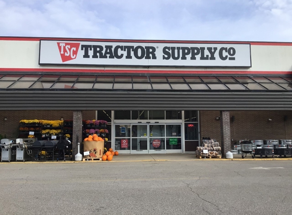 Tractor Supply Co - New Martinsville, WV
