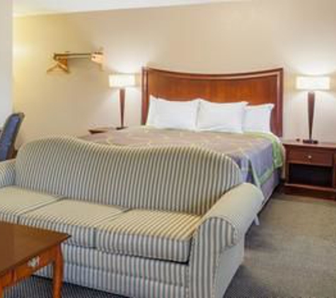 Super 8 by Wyndham Manassas - Manassas, VA