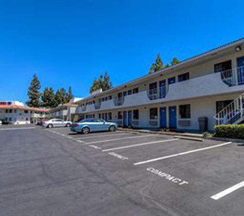 Motel 6 - San Dimas, CA