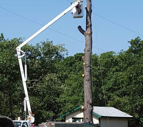 Slawson's Tree Service, Owner George Slawson - Jones, OK