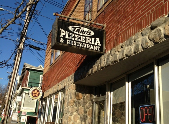 Taro's NY Style Pizzeria - Millerton, NY