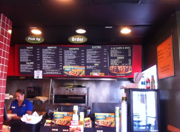 La Salsa Fresh Mexican Grill - Thousand Oaks, CA