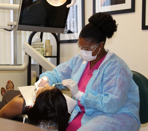 Couture Smiles - Woodland Hills, CA