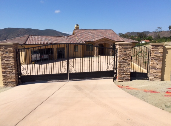 AAV Custom Gates & Automation - Murrieta, CA