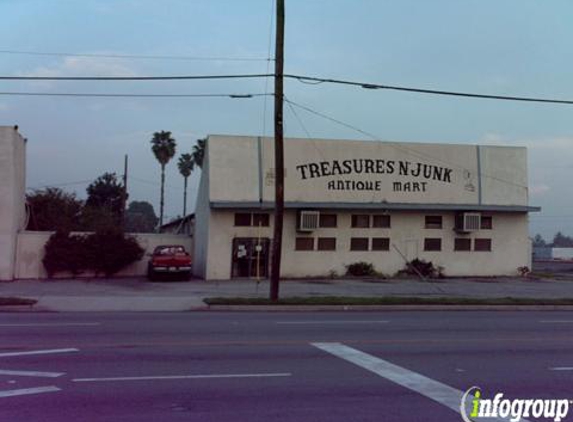 Treasures N Junk - Ontario, CA