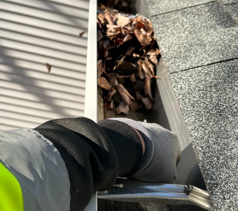 Pure Pro Gutter Cleaning LLC - East Windsor, CT. Pure Pro Gutter Cleaning, South Glastonbury, CT, cleangutterclean.com