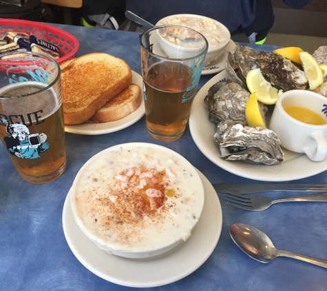 Mo's Seafood & Chowder