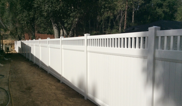 westcoast vinyl fence - Westlake village, CA