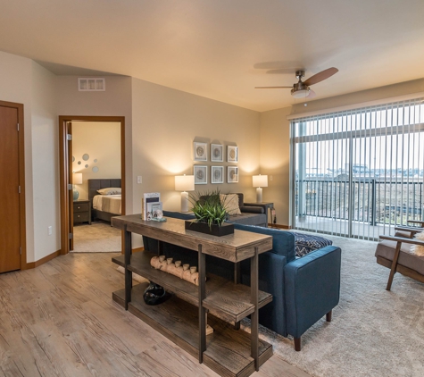 Spring Creek Luxury Living - Sioux Falls, SD