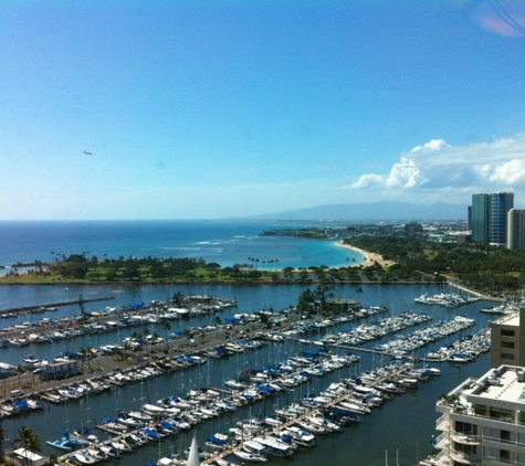 Waikiki Marina Resort at the Ilikai - Honolulu, HI