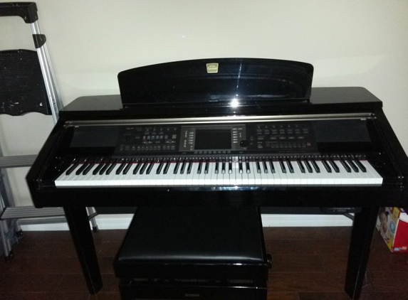 Piano Lessons by Lisa - Mount Dora, FL. Also have a antique Piano  for sale and this piano excellent condition more pic 561-603-3351 in eustis fl .thank you