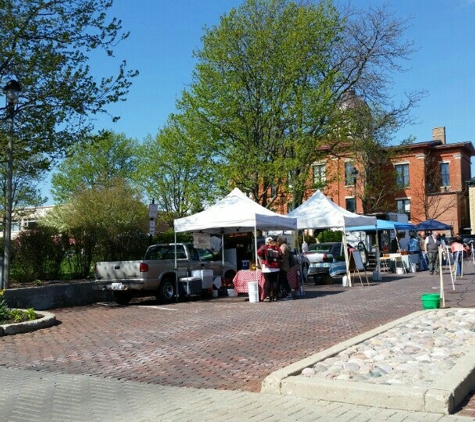 Woodstock Farmers' Market NFP - Woodstock, IL