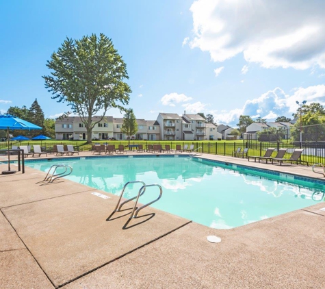 Penbrooke Meadows Apartments & Townhomes - Penfield, NY