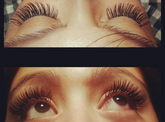 Lavishing Eyelash Extensions Dallas Fort Worth - Duncanville, TX. The Best Lash Installs in the Area