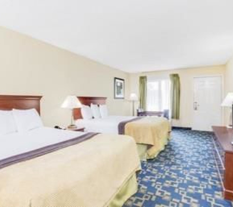 Baymont Inn & Suites - Chocowinity, NC