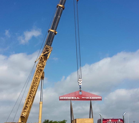 Howell Crane & Rigging - Converse, TX