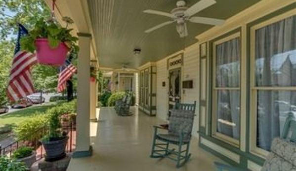 Carrier Houses Bed & Breakfast - Rutherfordton, NC