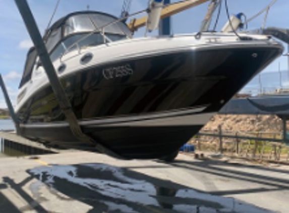 Goolwa Marine Services - Hindmarsh Island, SA