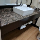 Red Roof PLUS+ & Suites Opelika - Bed & Breakfast & Inns
