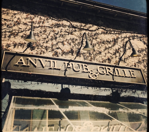 Anvil Pub & Grille - Cedarburg, WI