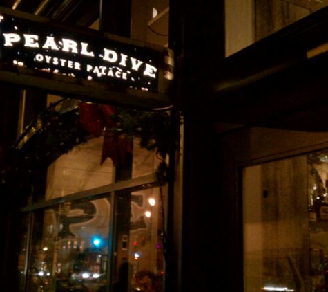 Pearl Dive Oyster Palace - Washington, DC