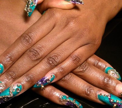 Glitter Nail Salon - Oak Park, IL