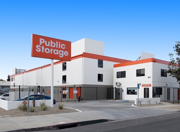 Public Storage - Los Angeles, CA