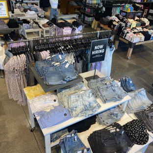 Tillys - Manteca, CA