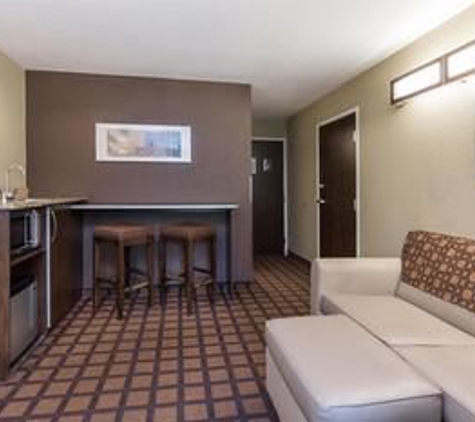 Microtel Inn & Suites by Wyndham Jacksonville Airport - Jacksonville, FL