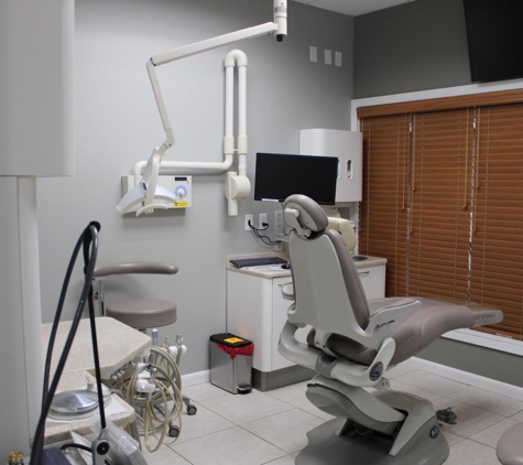 MEADOWS DENTAL ASSOICATES DMD - Sarasota, FL