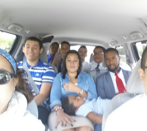 Iglesia de Dios Pentecostal MI Jax One Westside - Jacksonville, FL. Jovenes de camino a adorar a Dios