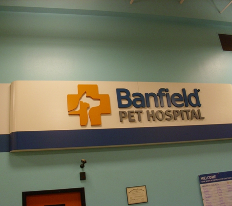 Banfield Pet Hospital - Burleson, TX