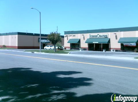 2000 Plus Restaurant Supply - Fountain Valley, CA