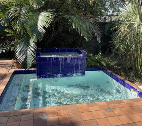 Great Escapes Custom Pools - Saint Petersburg, FL